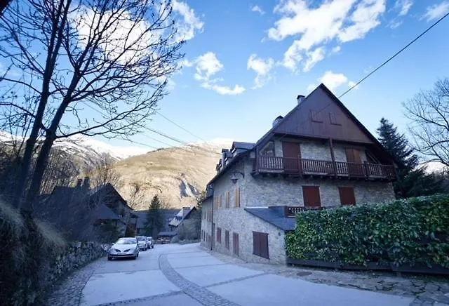 Apartment 3 Bedrooms With Ski Locker And Parking At Baqueira-Beret Arties